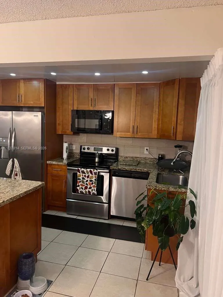 3473 SW 52nd Ave, Pembroke Pines FL 33023