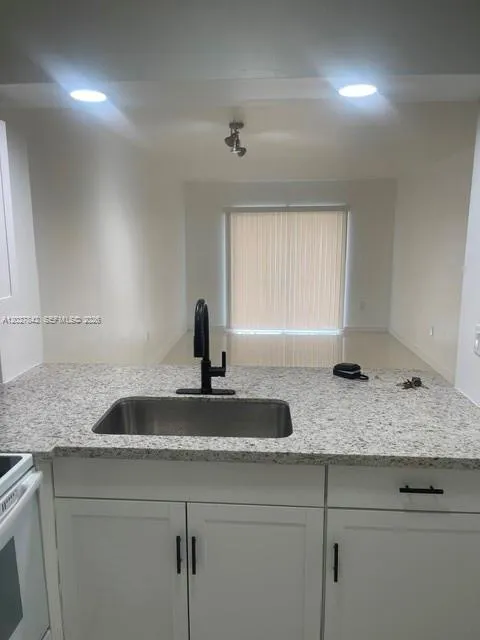 16465 NE 22nd Ave # 110, North Miami Beach FL 33160