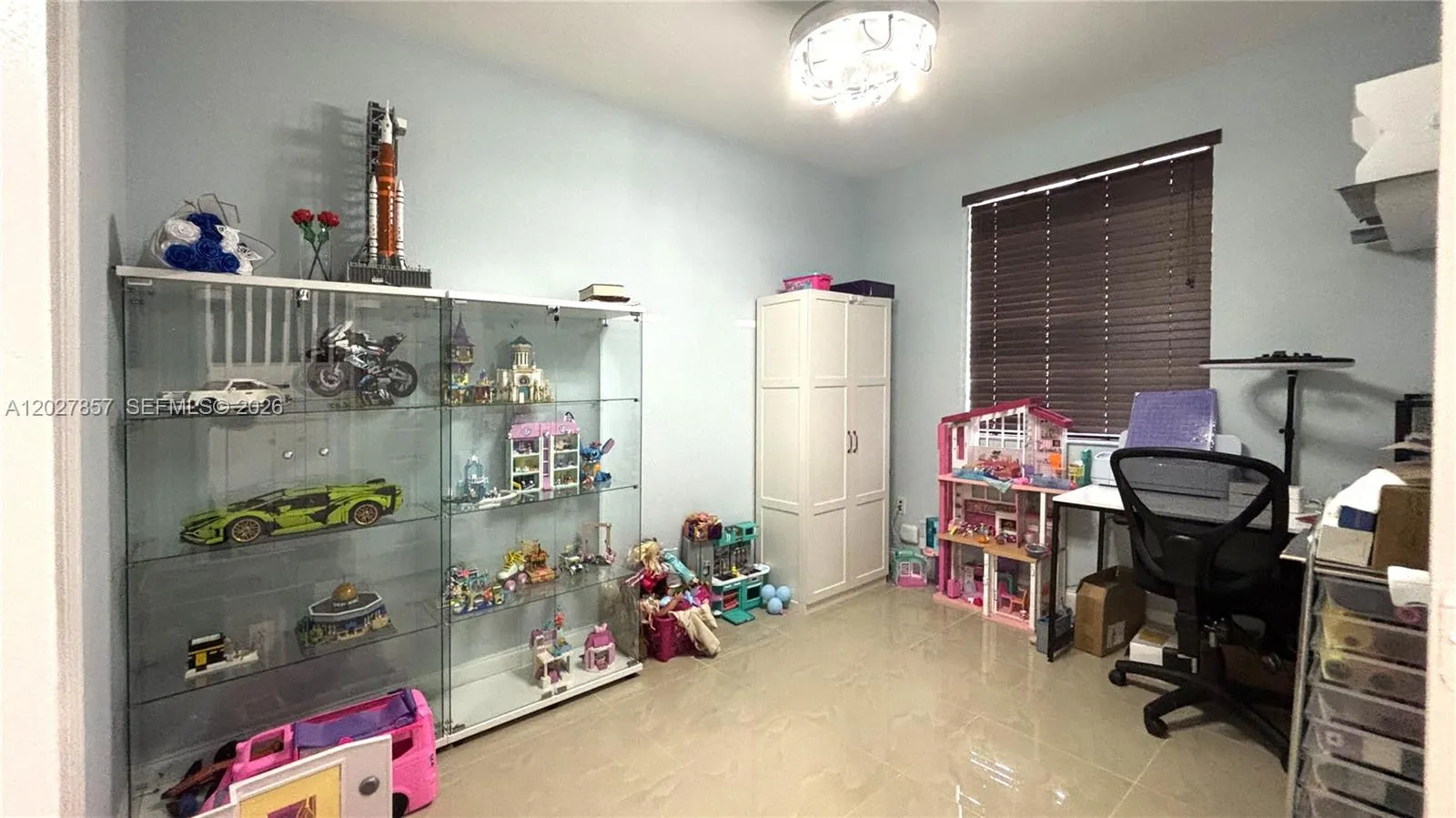 1962 SW 60th Ave, North Lauderdale FL 33068