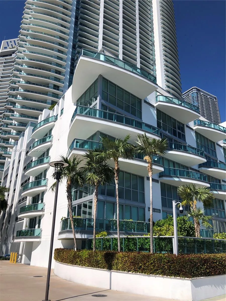 1331 Brickell Bay Dr # 48, Miami FL 33131