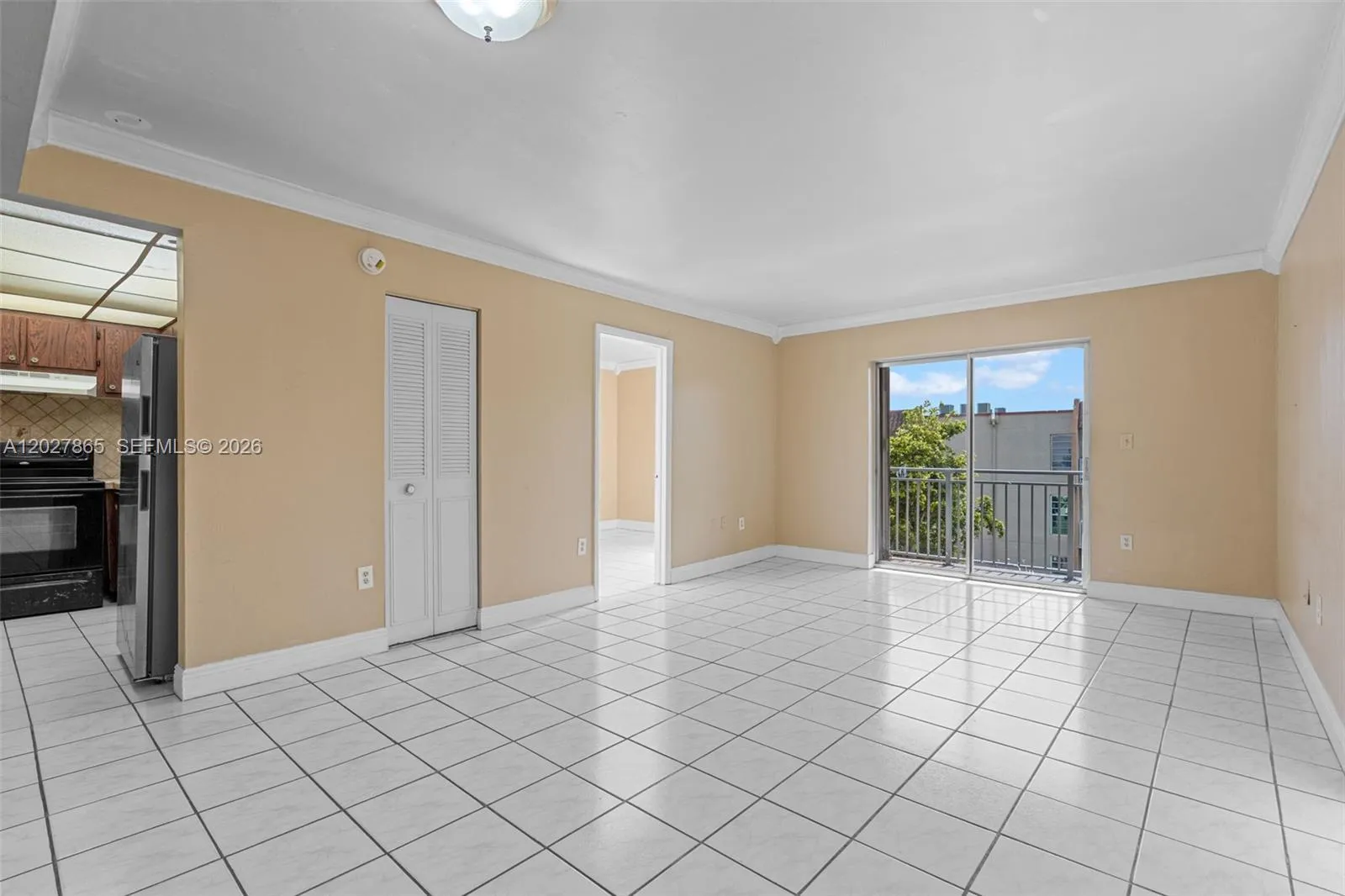 4713 NW 7th St # 1, Miami FL 33126