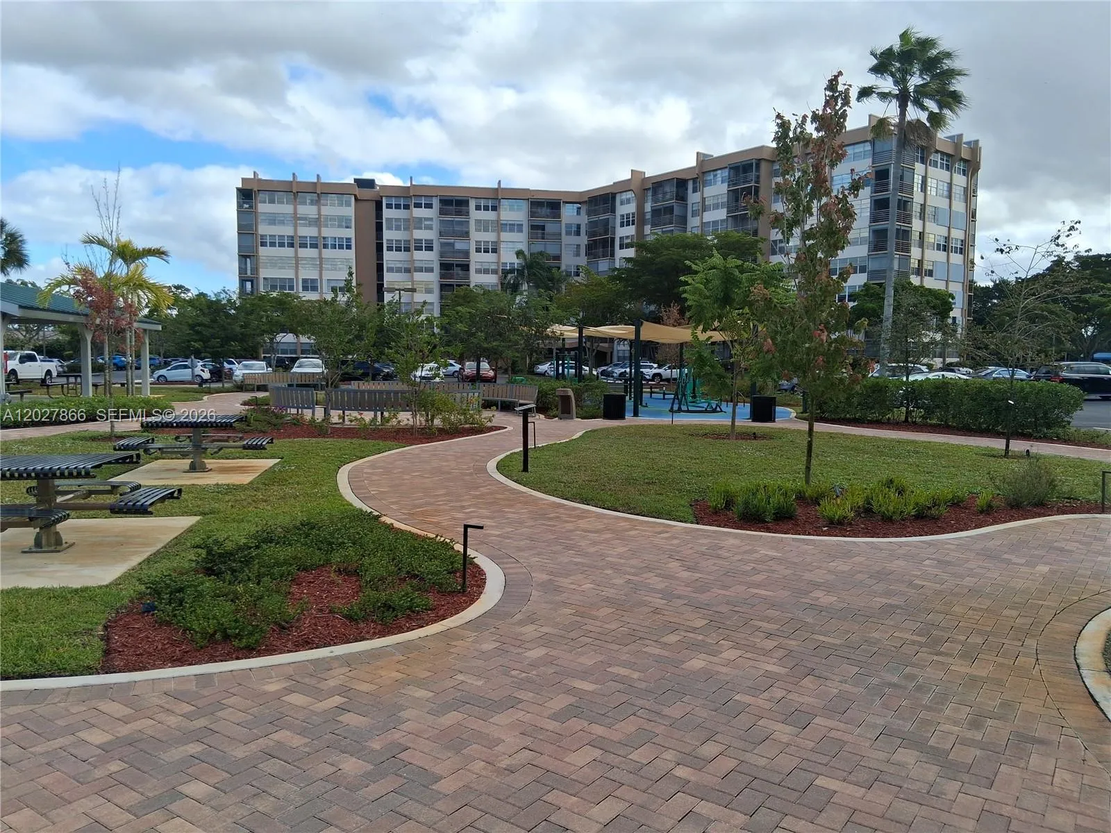 1200 St Charles PL # L19, Pembroke Pines FL 33026