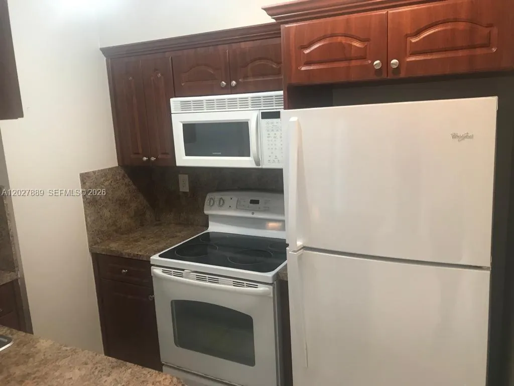 6740 NW 175th Ln # 20, Hialeah FL 33015