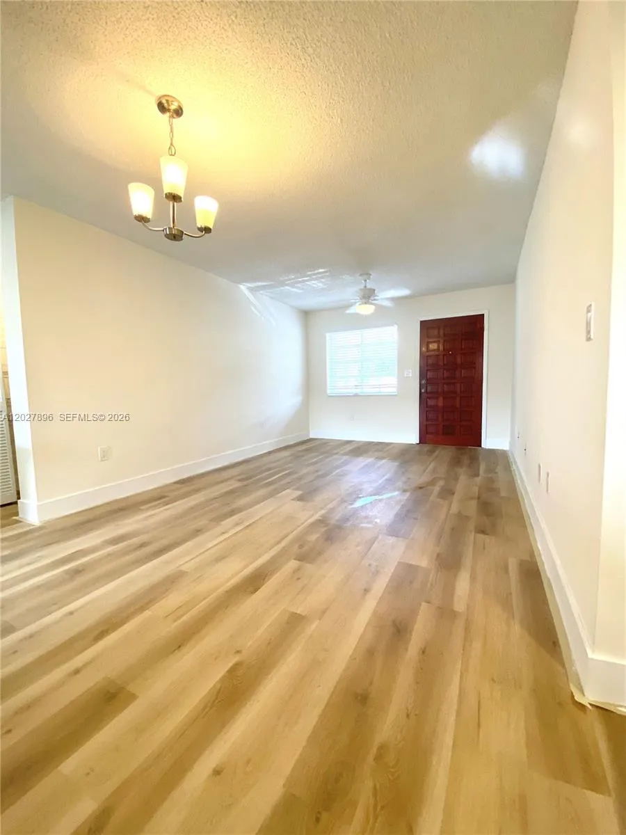 2212 W 74th St # 28, Hialeah FL 33016