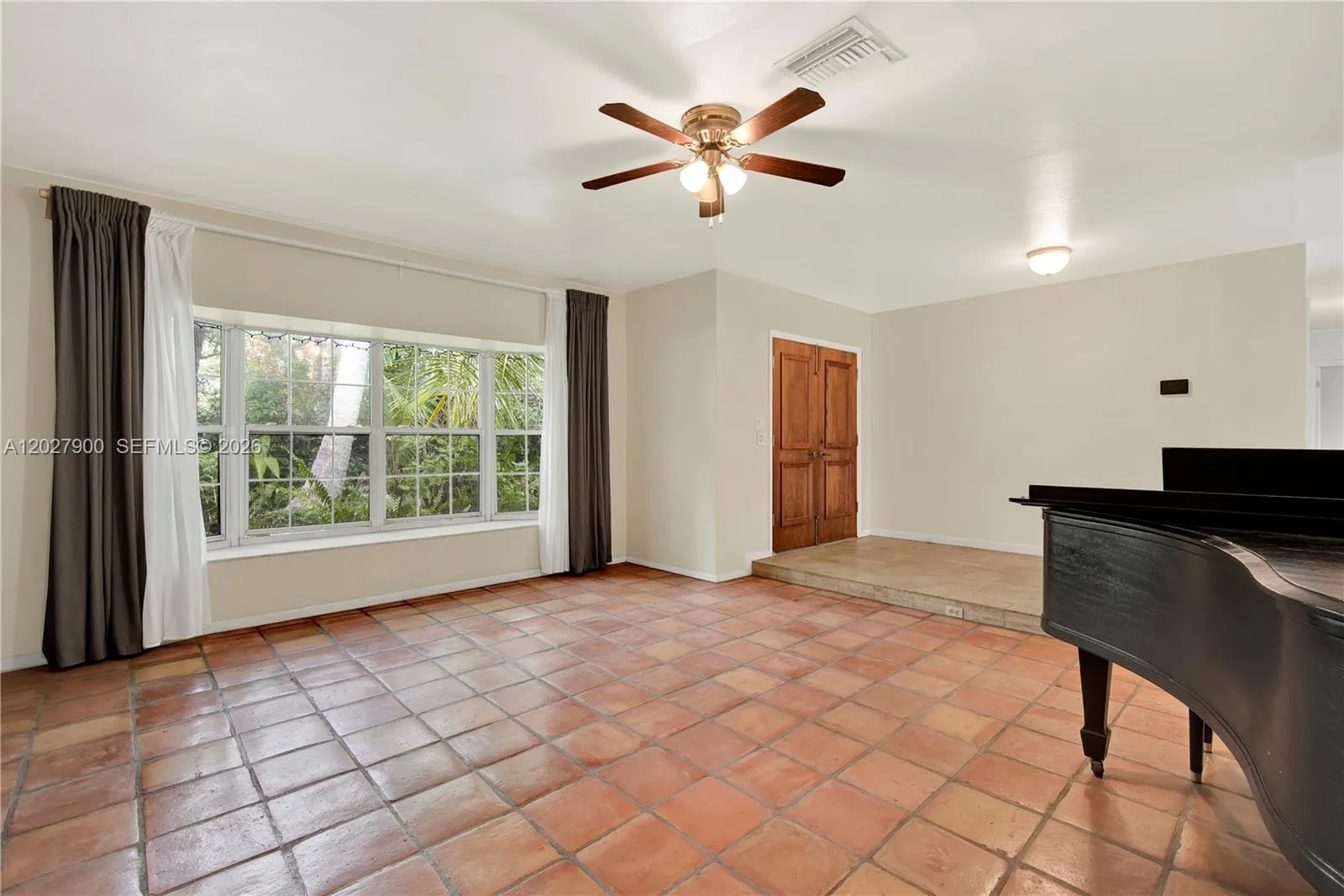 6980 SW 104th St, Pinecrest FL 33156