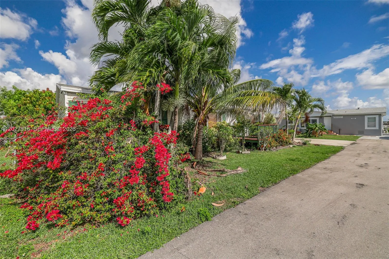 19800 SW 180 avenue #524, Miami FL 33187