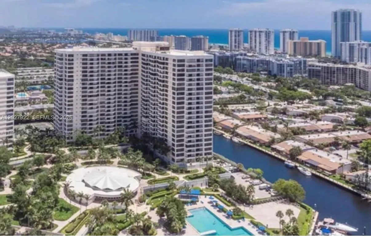 2500 Parkview Dr # 1712, Hallandale Beach FL 33009