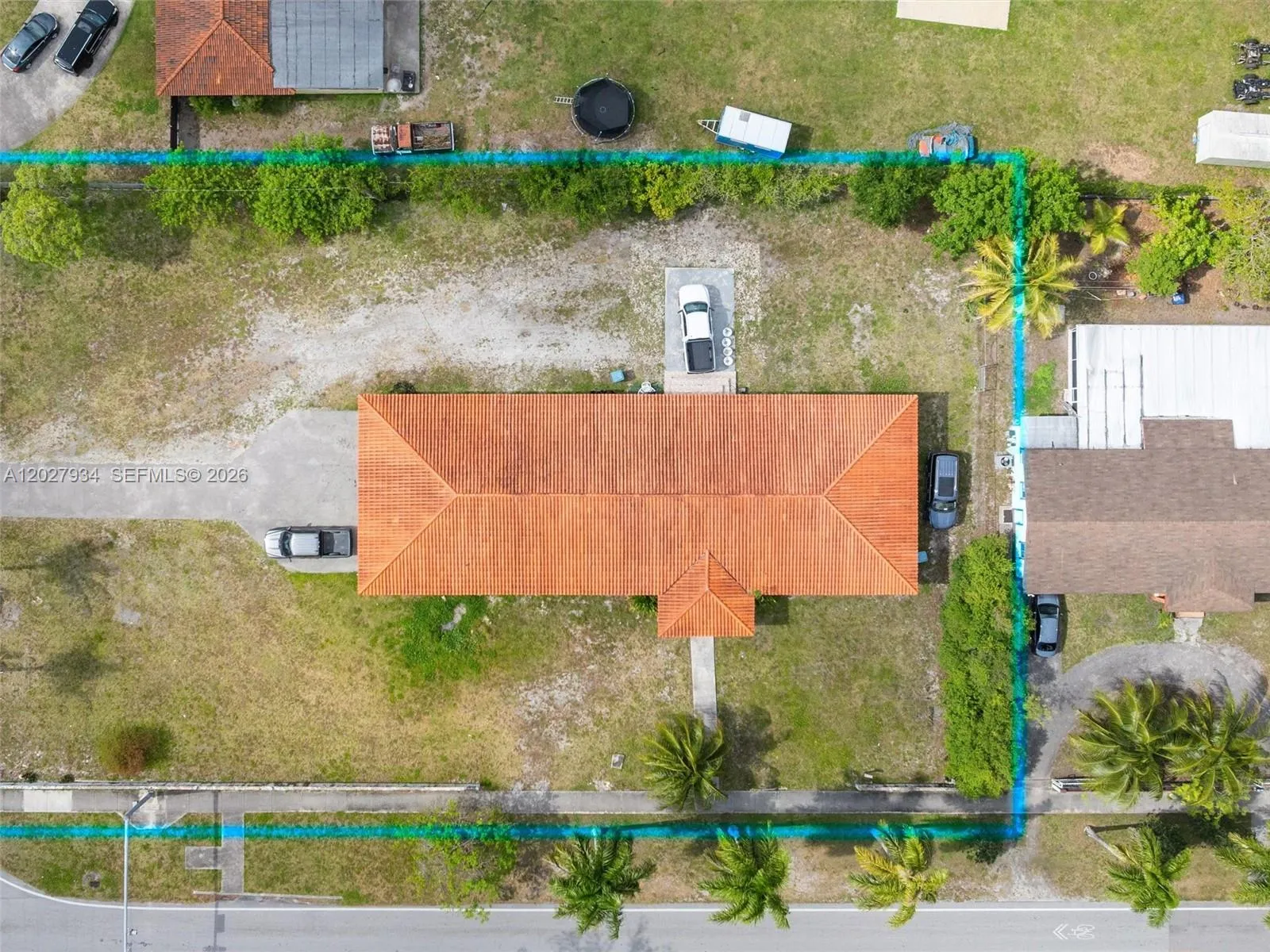 1895 NW 175th St, Miami Gardens FL 33056