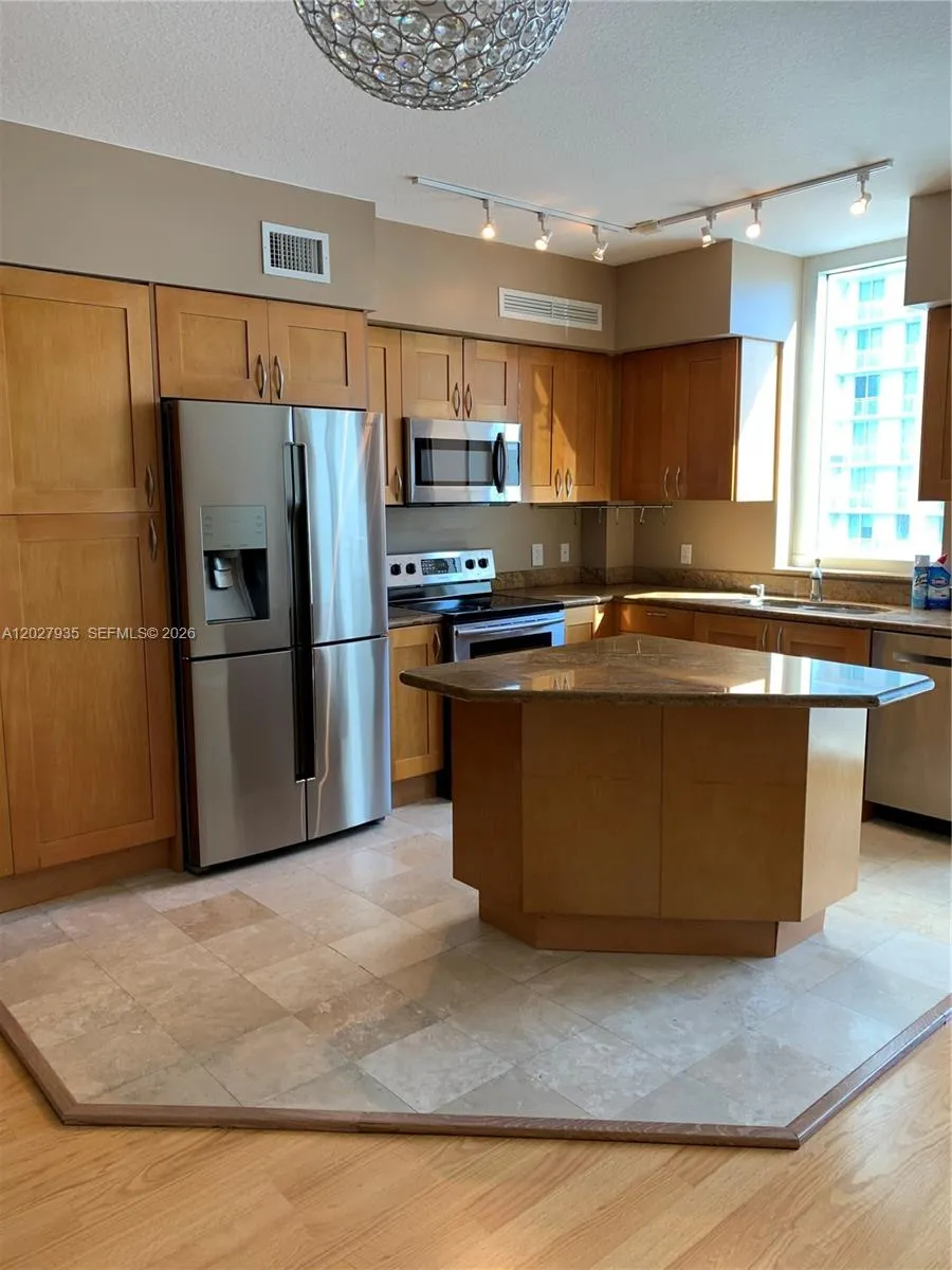 1745 E Hallandale Beach Blvd # 606W, Hallandale Beach FL 33009