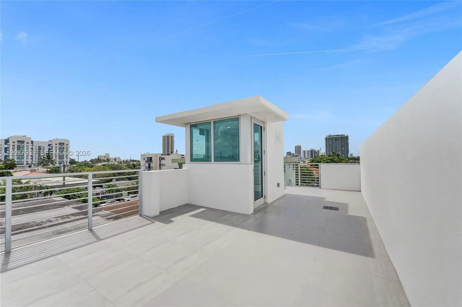 7645 Carlyle Ave # 5, Miami Beach FL 33141