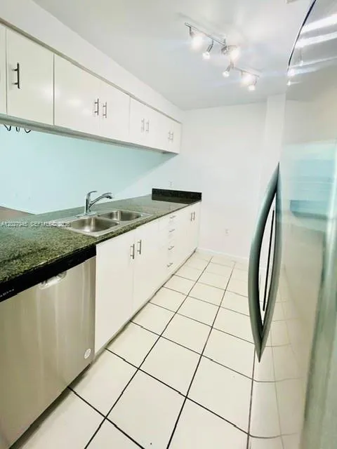 1200 Brickell Bay Dr # 4308, Miami FL 33131
