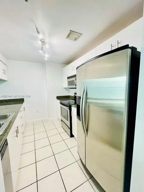 1200 Brickell Bay Dr # 4308, Miami FL 33131