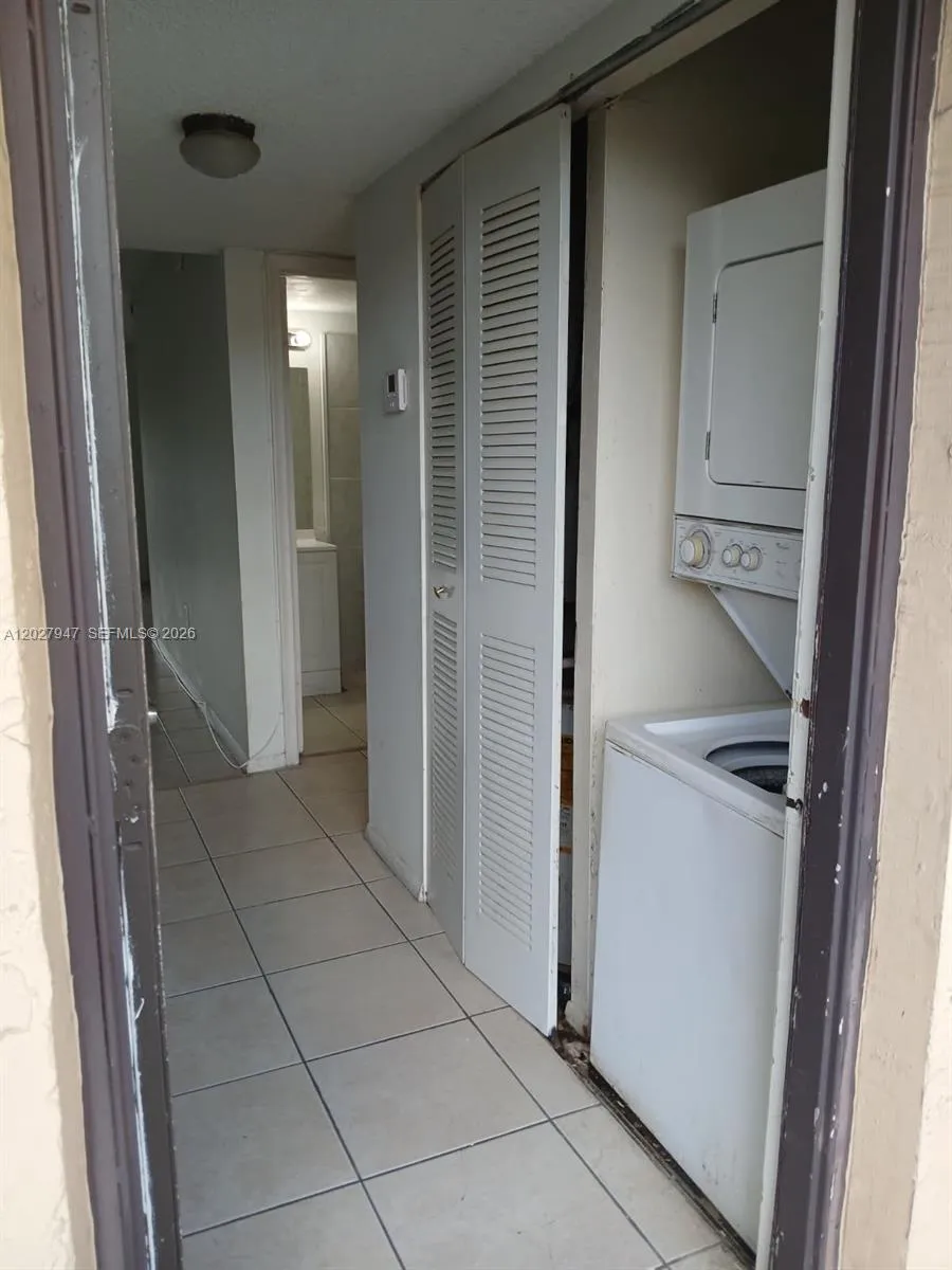 9141 NW 1st Ct # 204, Pembroke Pines FL 33024