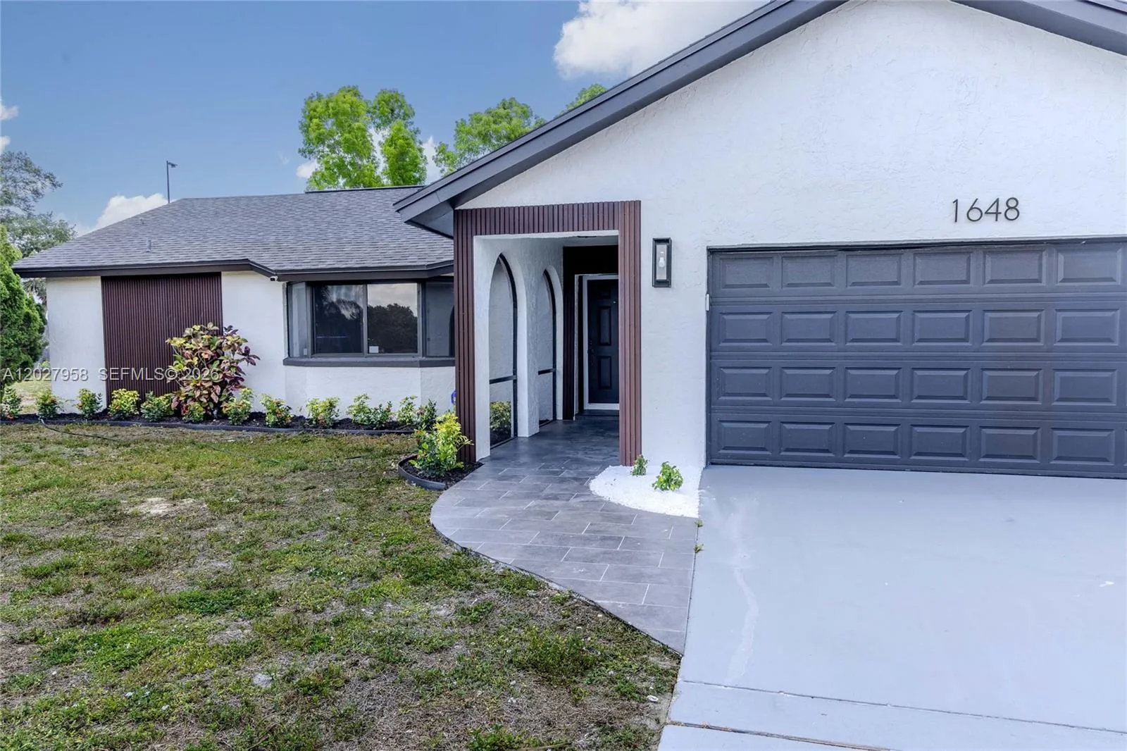 1648 Coral Point Dr, Cape Coral FL 33990