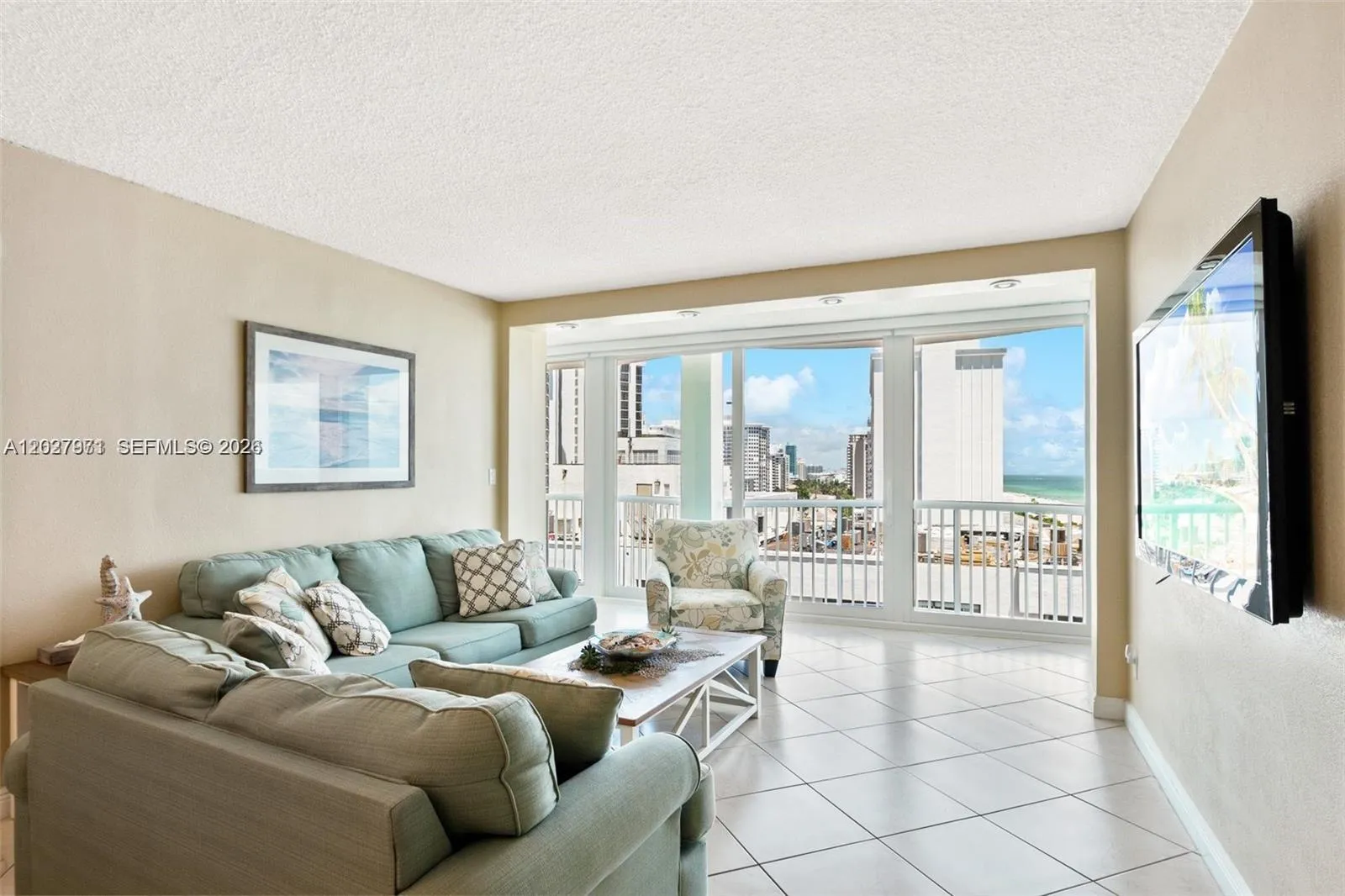 5401 Collins Ave # 807, Miami Beach FL 33140