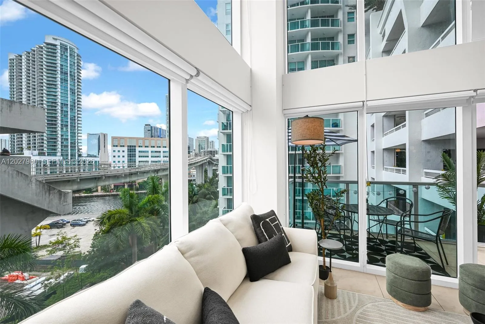 41 SE 5th St # 517, Miami FL 33131