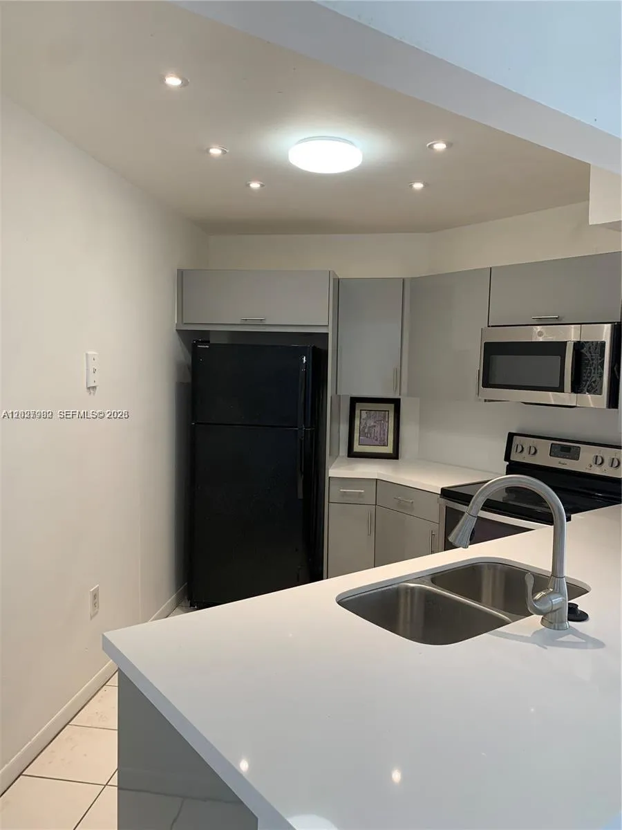 9445 Fontainebleau Blvd # 201, Miami FL 33172