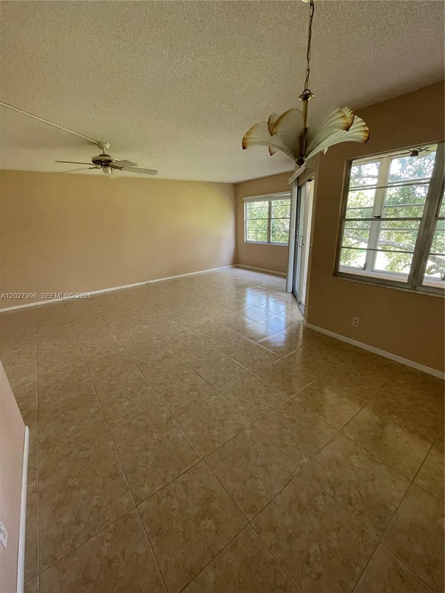 12800 SW 7th Ct # 304G, Pembroke Pines FL 33027