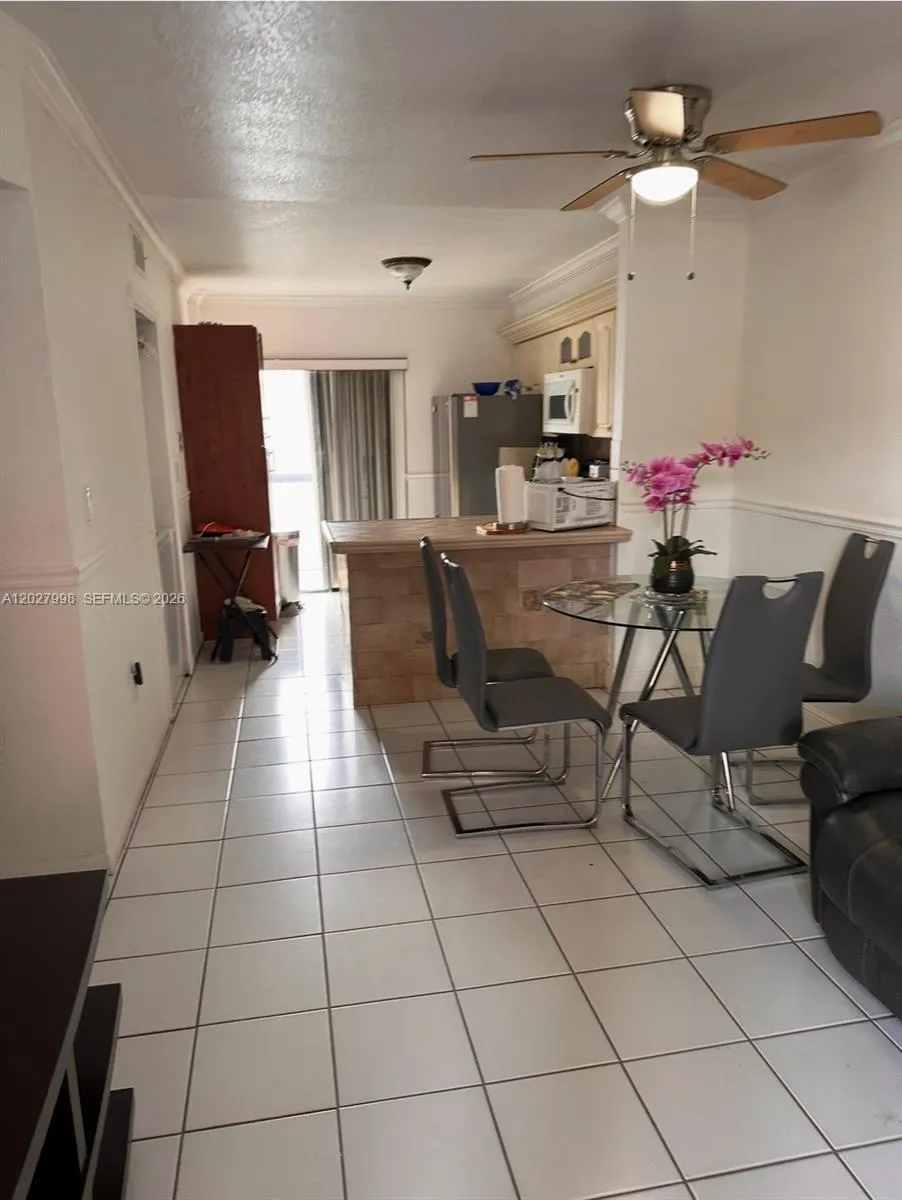 5420 W 21st Ct # 411, Hialeah FL 33016