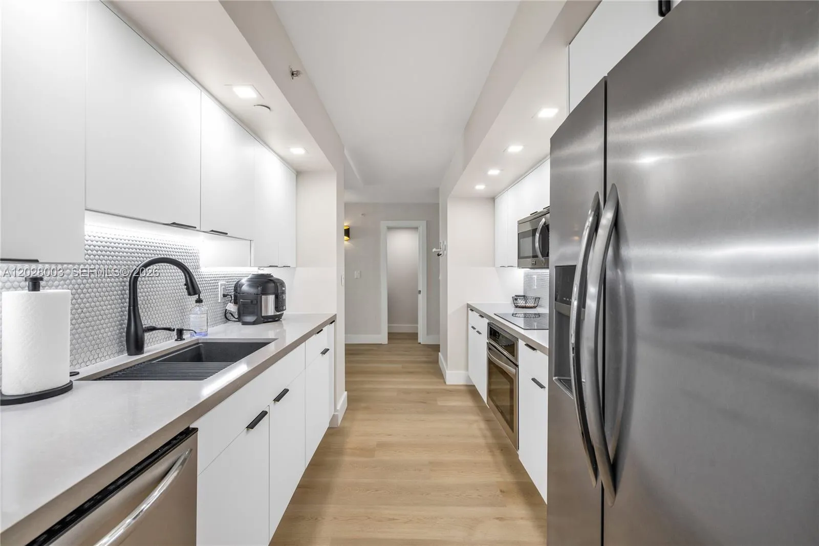 6917 Collins Ave # 1404, Miami Beach FL 33141