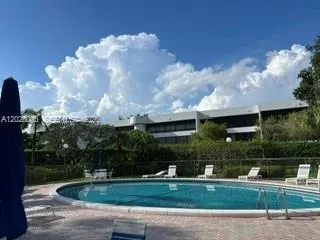 1450 Sheridan St # 13, Hollywood FL 33020