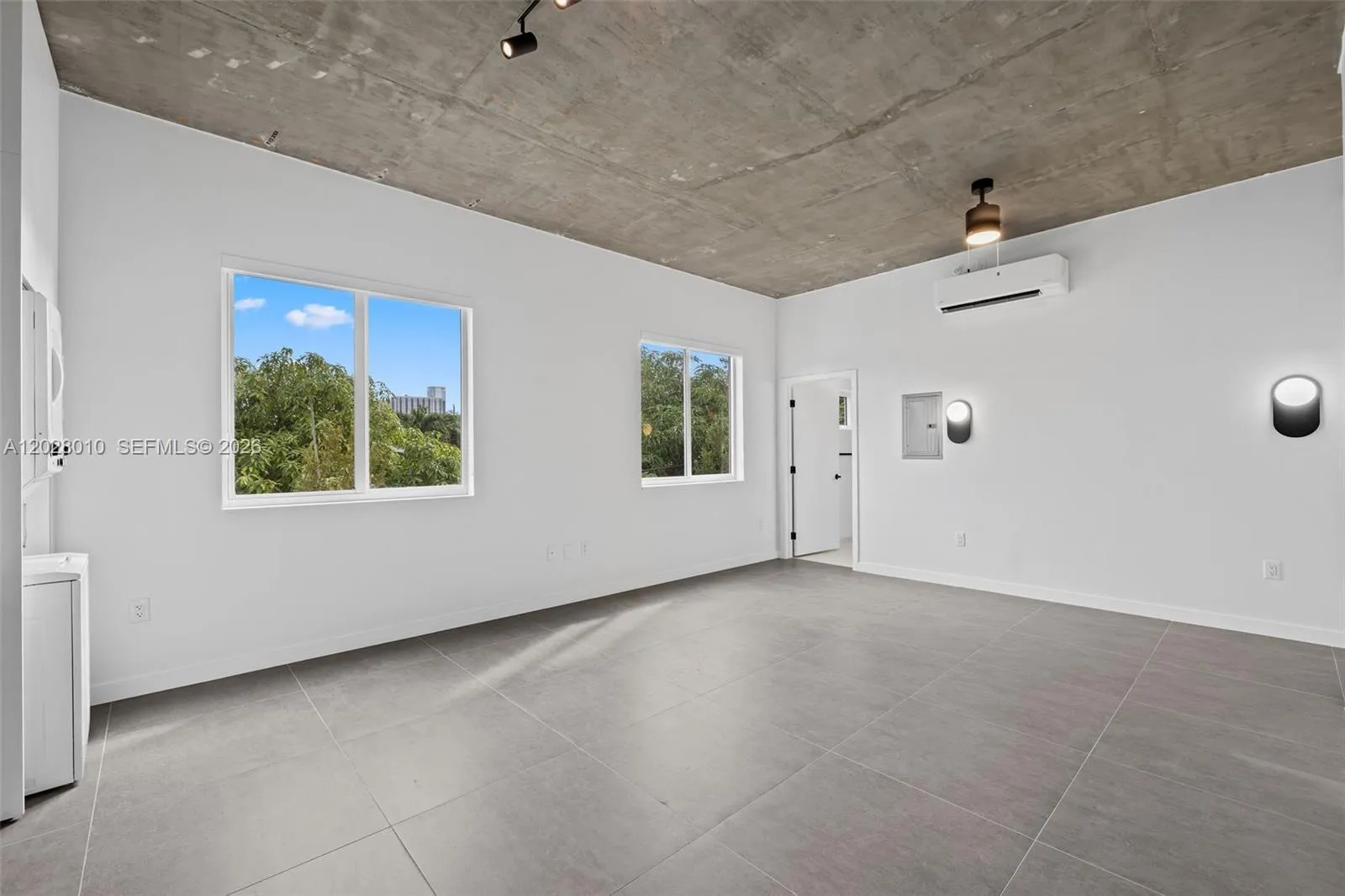 315 NW 32 ST # 307, Miami FL 33127
