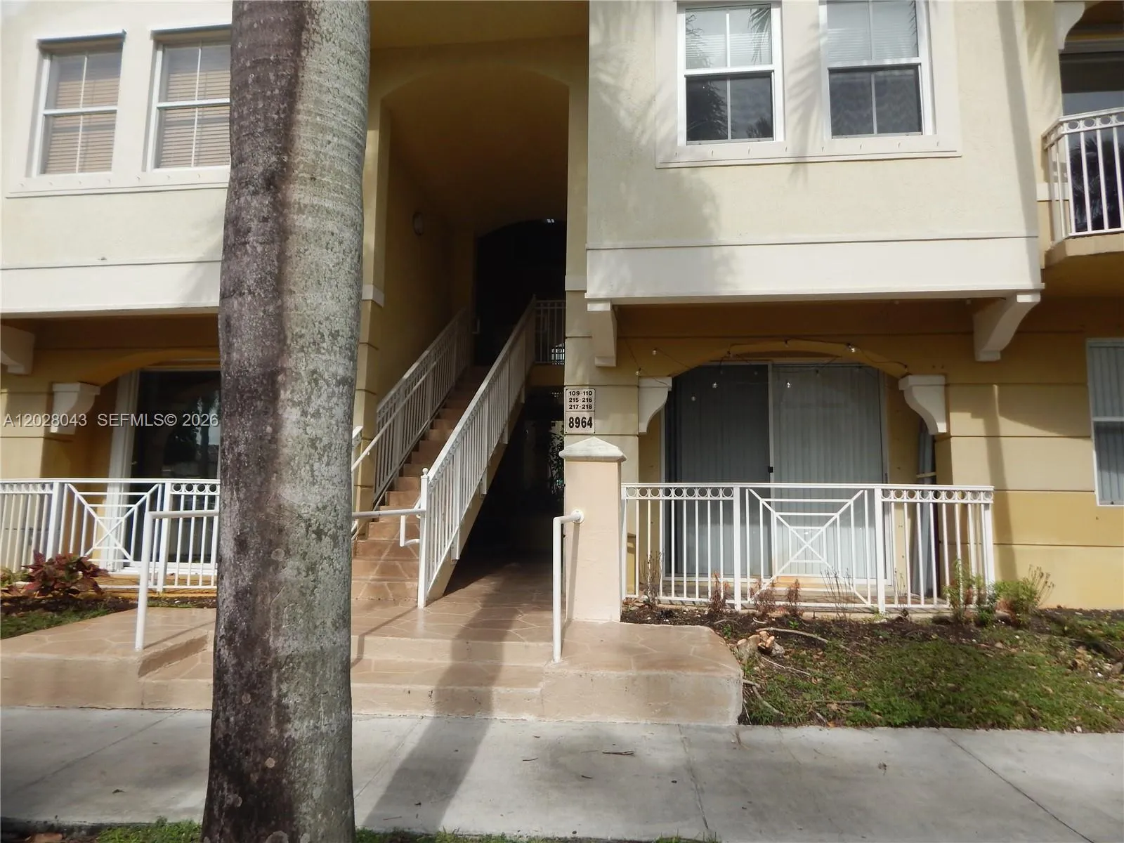 8964 W Flagler St # 109, Miami FL 33174