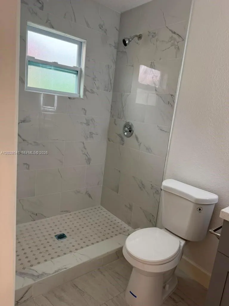 19321 SW 196th St # 1, Miami FL 33187