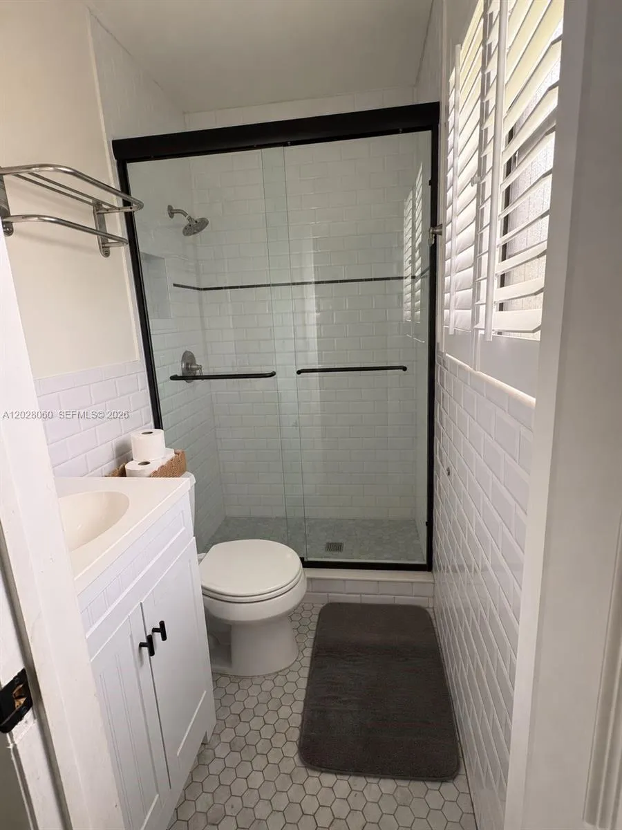 11 Redwood Cir, Plantation FL 33317