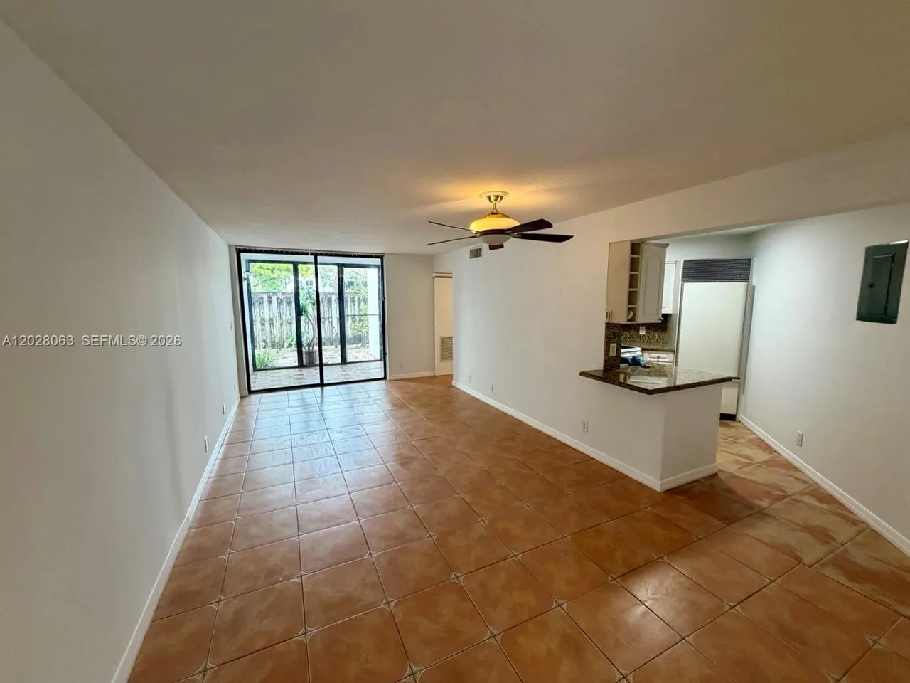 216 Lake Pointe Dr # 120, Oakland Park FL 33309
