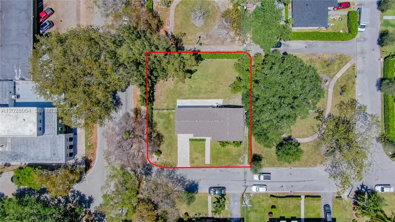 255 Grant Dr, Coral Gables FL 33133