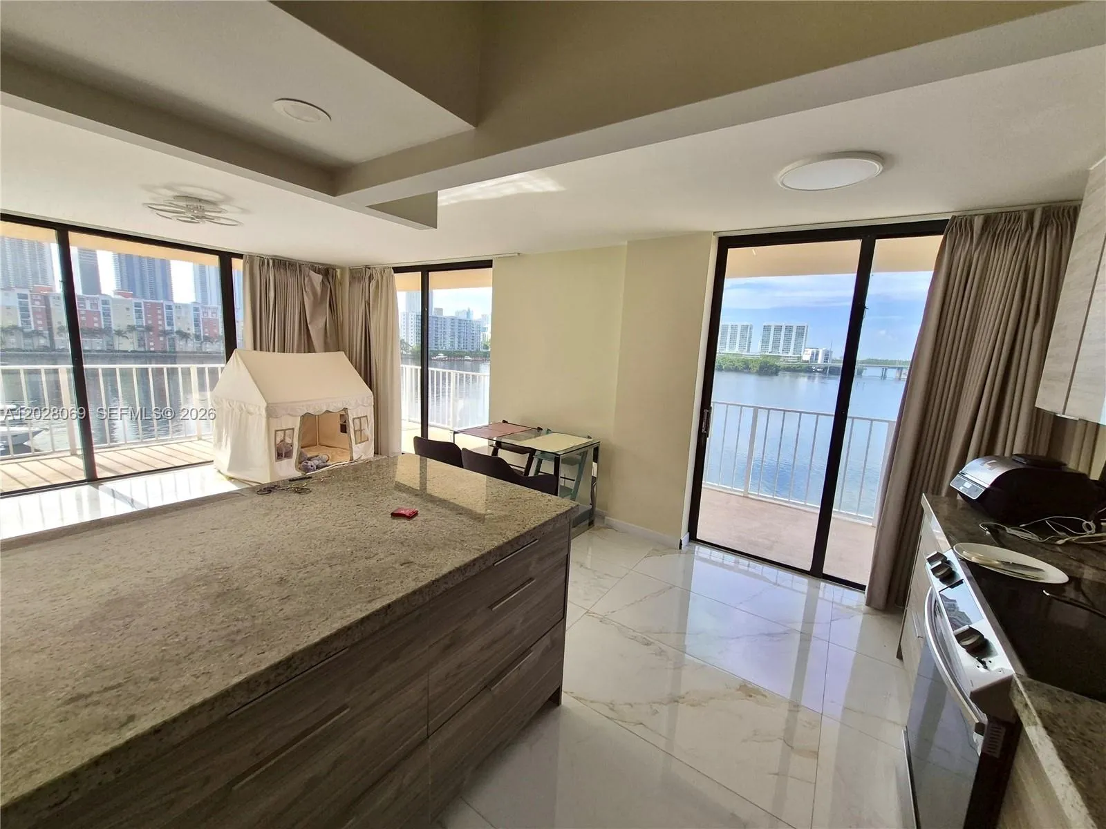 290 174th St # 619, Sunny Isles Beach FL 33160