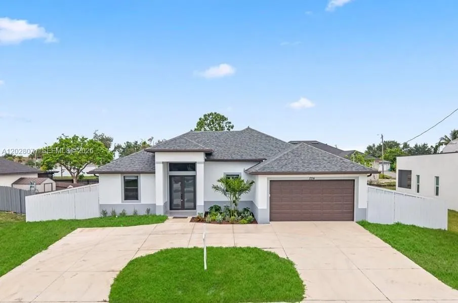 224 Chiquita Blvd N, Cape Coral FL 33993