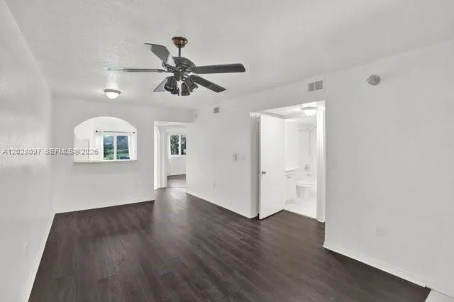 975 NE 34th Ave # 103, Homestead FL 33033