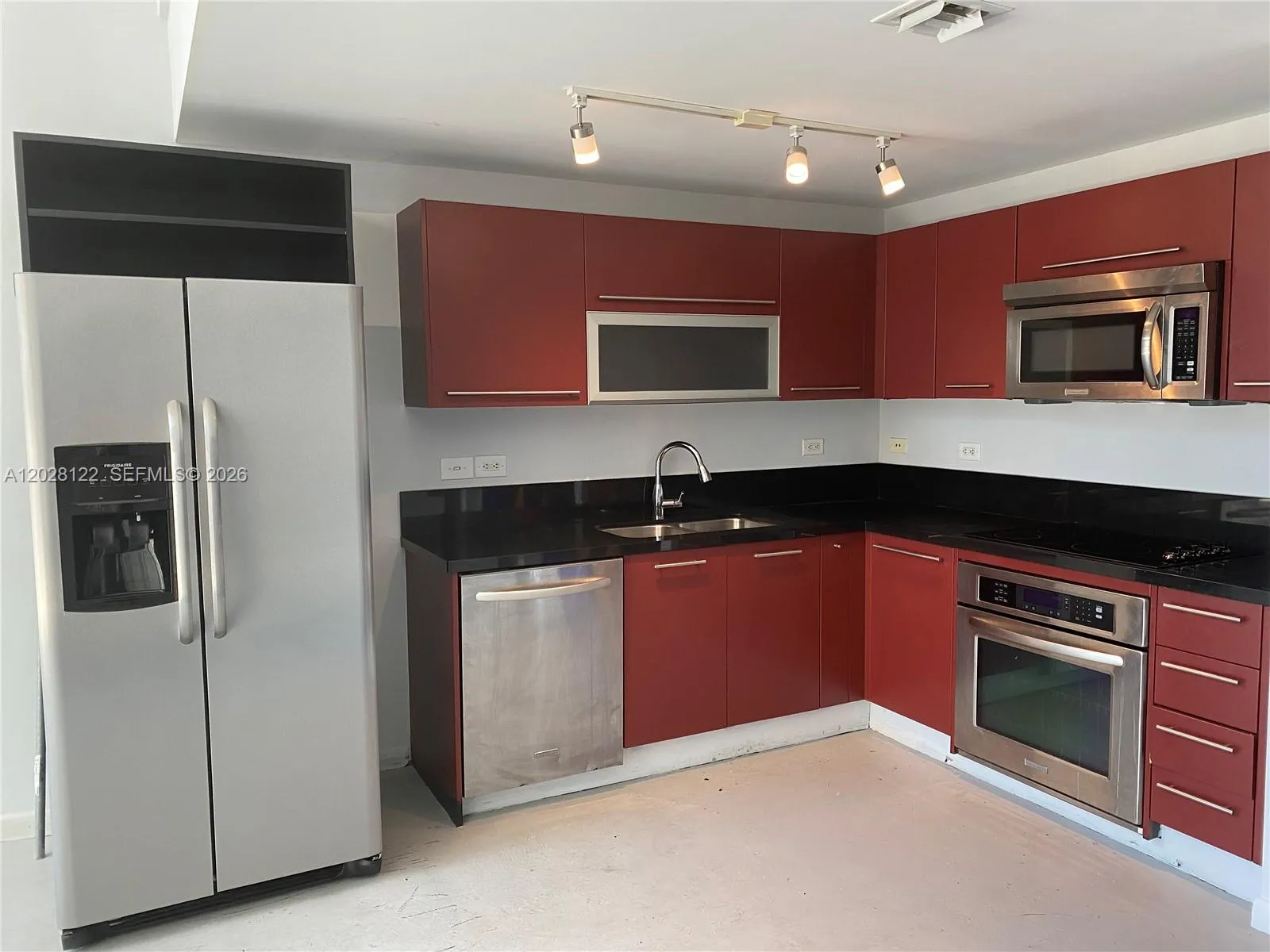 253 NE 2nd St # 621, Miami FL 33132
