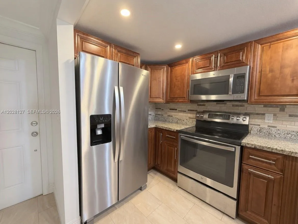 1901 NW S River Dr # 5A, Miami FL 33125