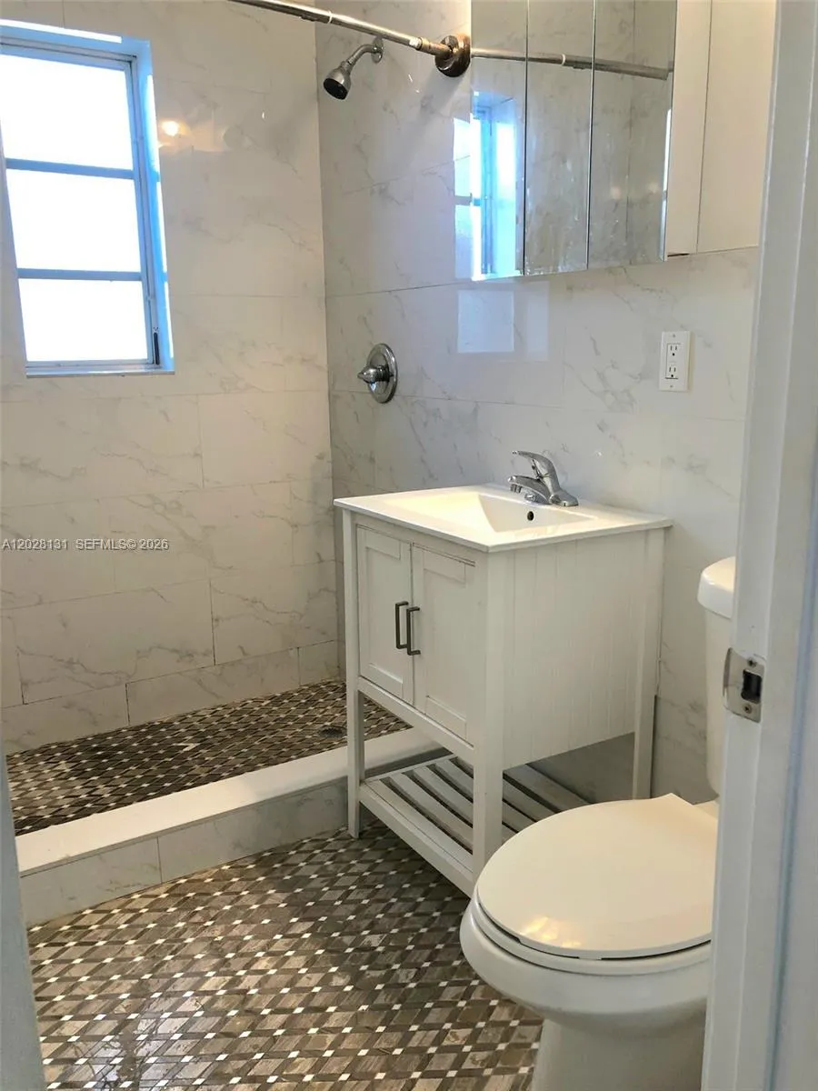7135 Rue Granville # 4, Miami Beach FL 33141