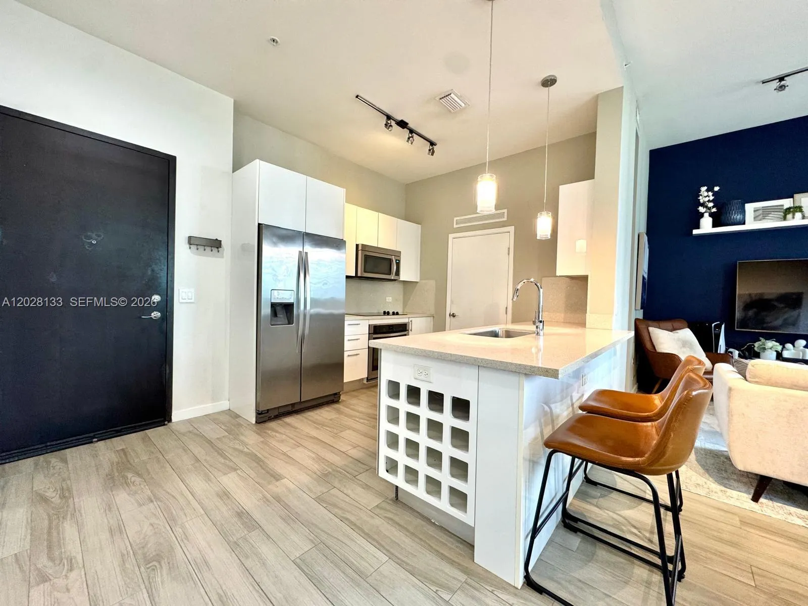 999 SW 1st Ave # 1115, Miami FL 33130
