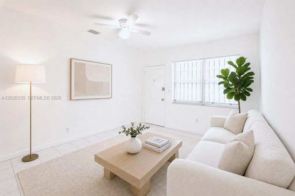 1570 NW 2nd St, Miami FL 33125