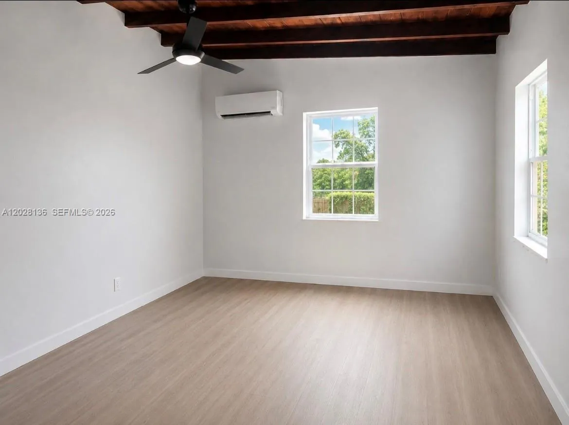 810 NE 3rd Ave, Pompano Beach FL 33060