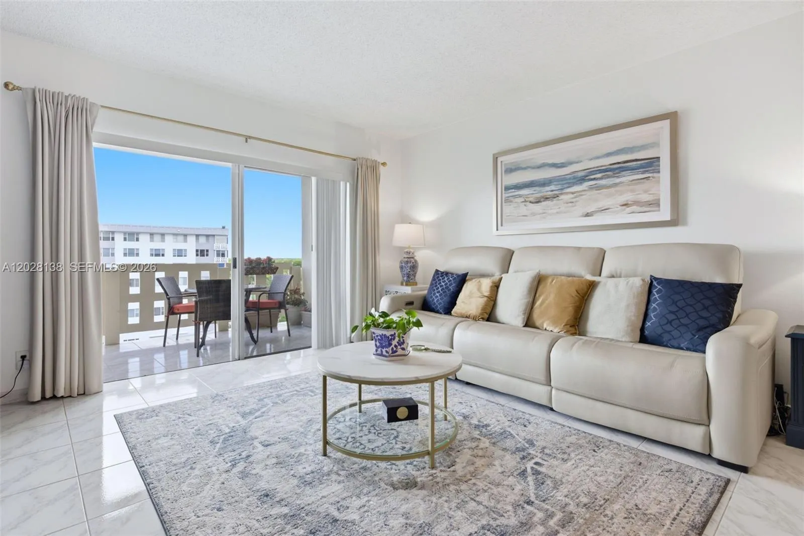 4330 Hillcrest Dr # 916, Hollywood FL 33021