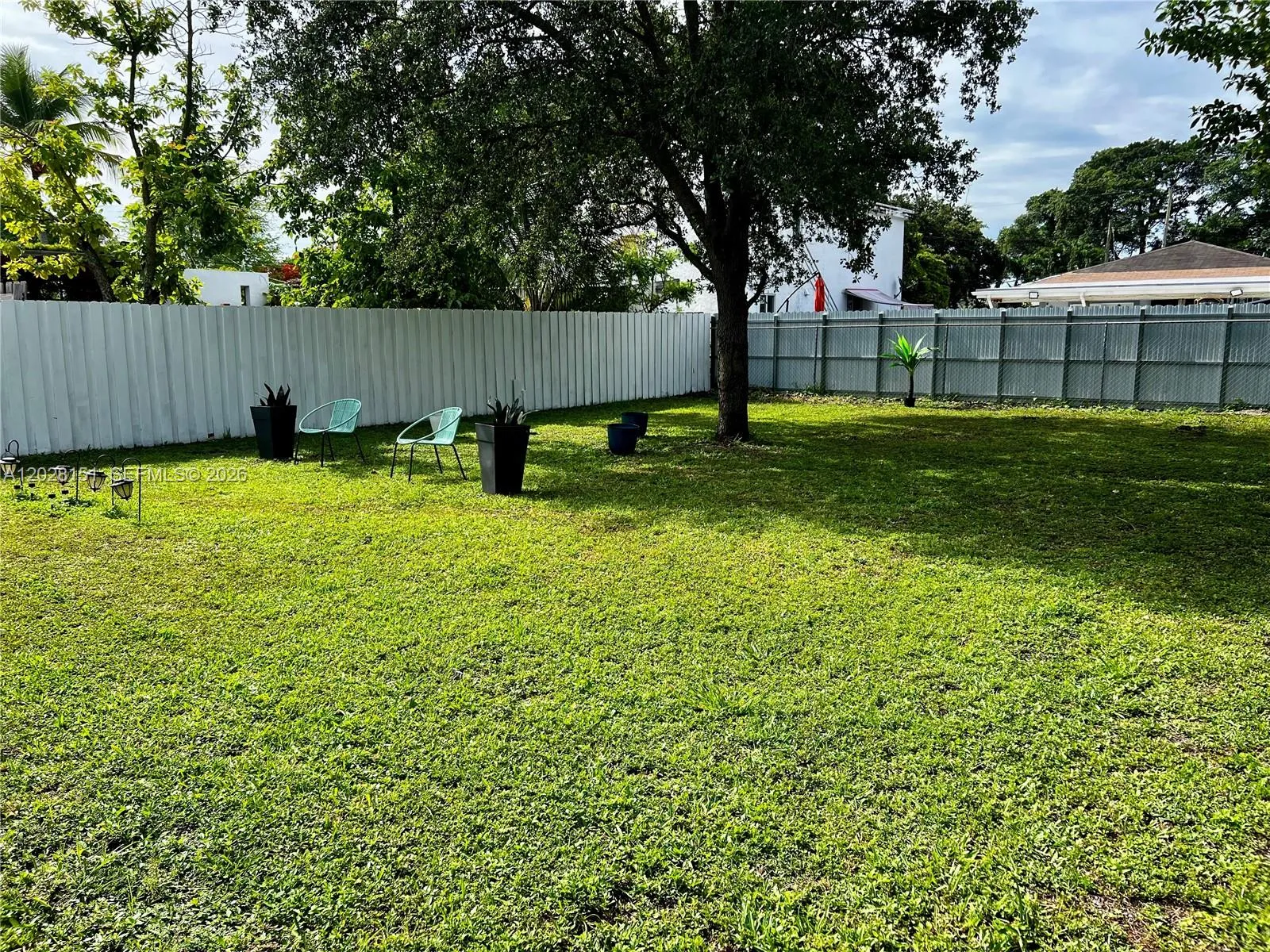 1926 NW 60th St, Miami FL 33142