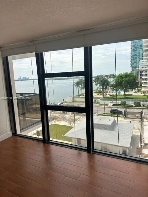 600 NE 36th St # 516, Miami FL 33137