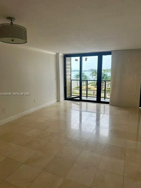 600 NE 36th St # 516, Miami FL 33137