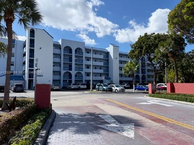 9460 Fontainebleau Blvd # 529, Miami FL 33172