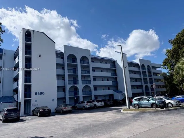 9460 Fontainebleau Blvd # 529, Miami FL 33172