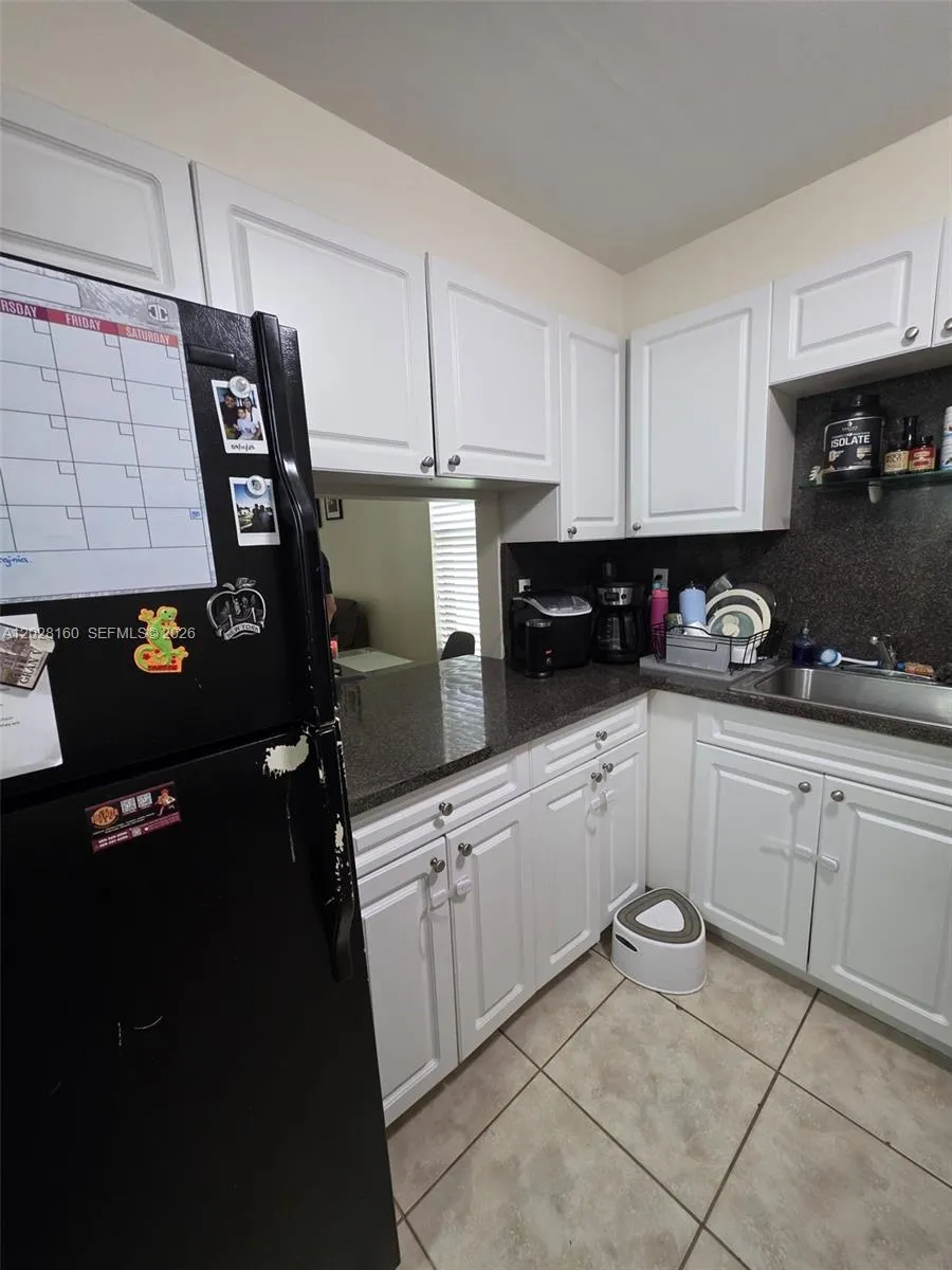 450 Commodore Dr # 108, Plantation FL 33325