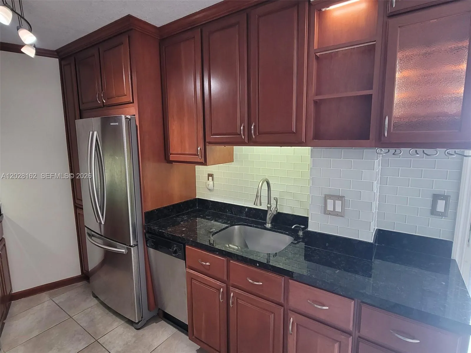 2600 Collins Ave # 401, Miami Beach FL 33140