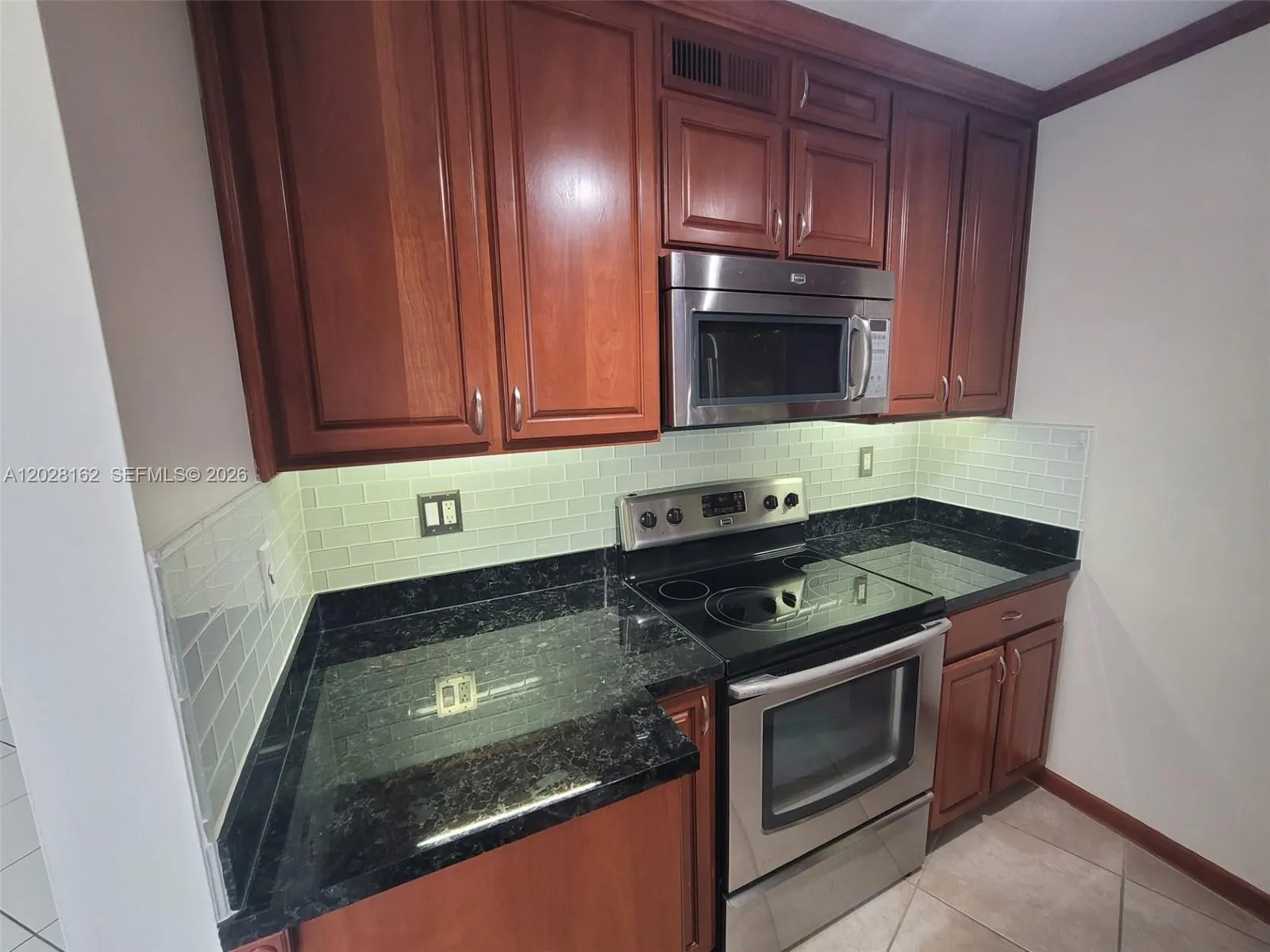 2600 Collins Ave # 401, Miami Beach FL 33140