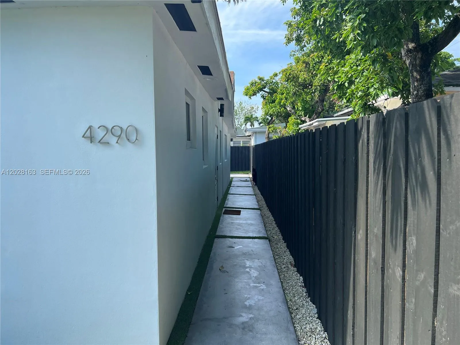 4290 SW 9th St # B, Miami FL 33134